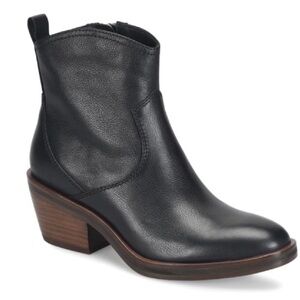 Sofft Black Leather Ankle Booties